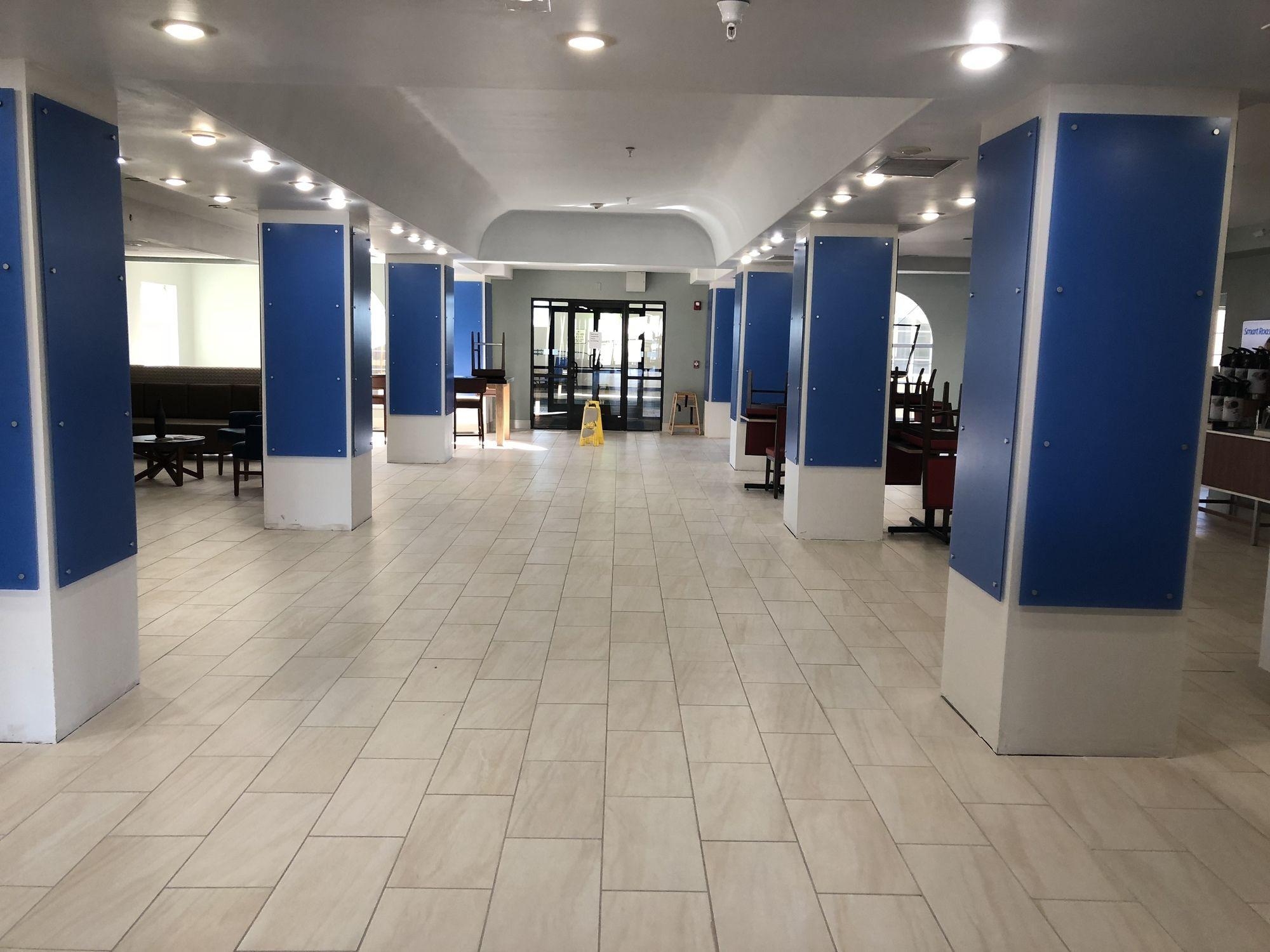 Holiday Inn Express Santa Rosa By Ihg Buitenkant foto