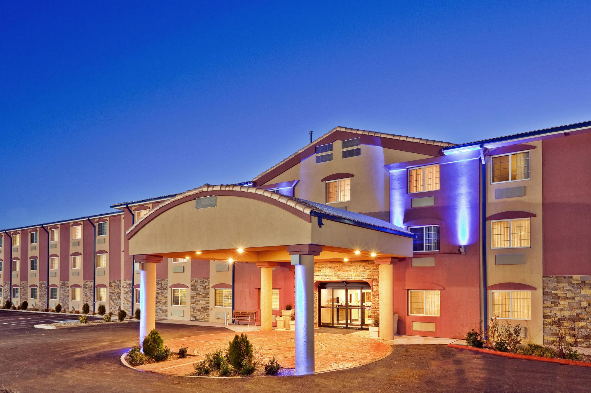 Holiday Inn Express Santa Rosa By Ihg Buitenkant foto