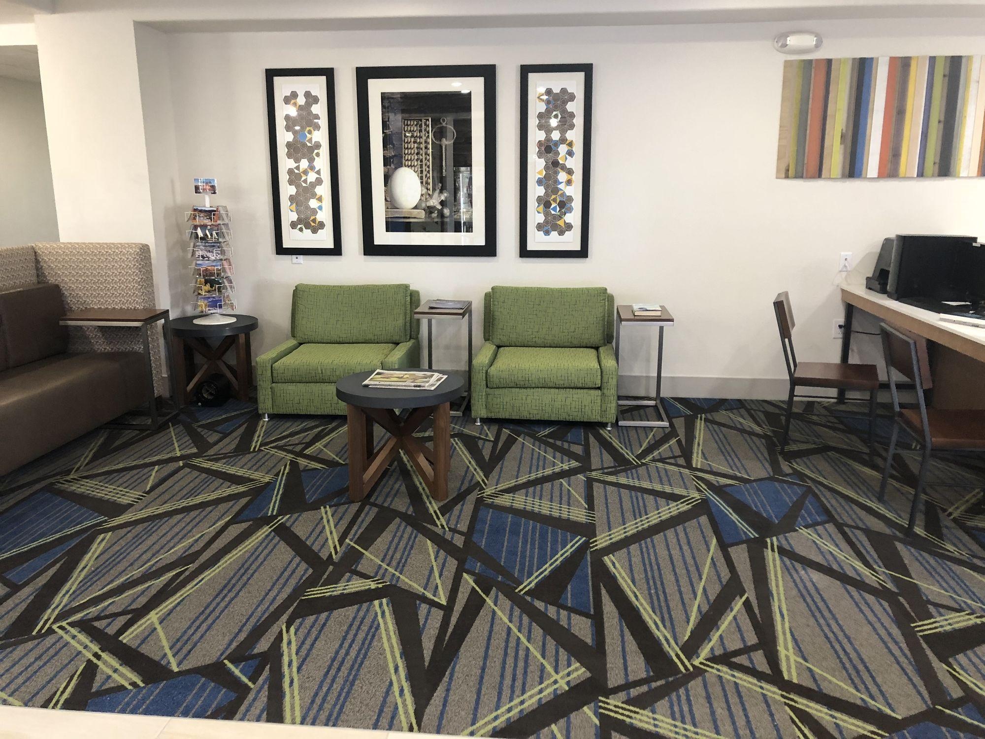 Holiday Inn Express Santa Rosa By Ihg Buitenkant foto