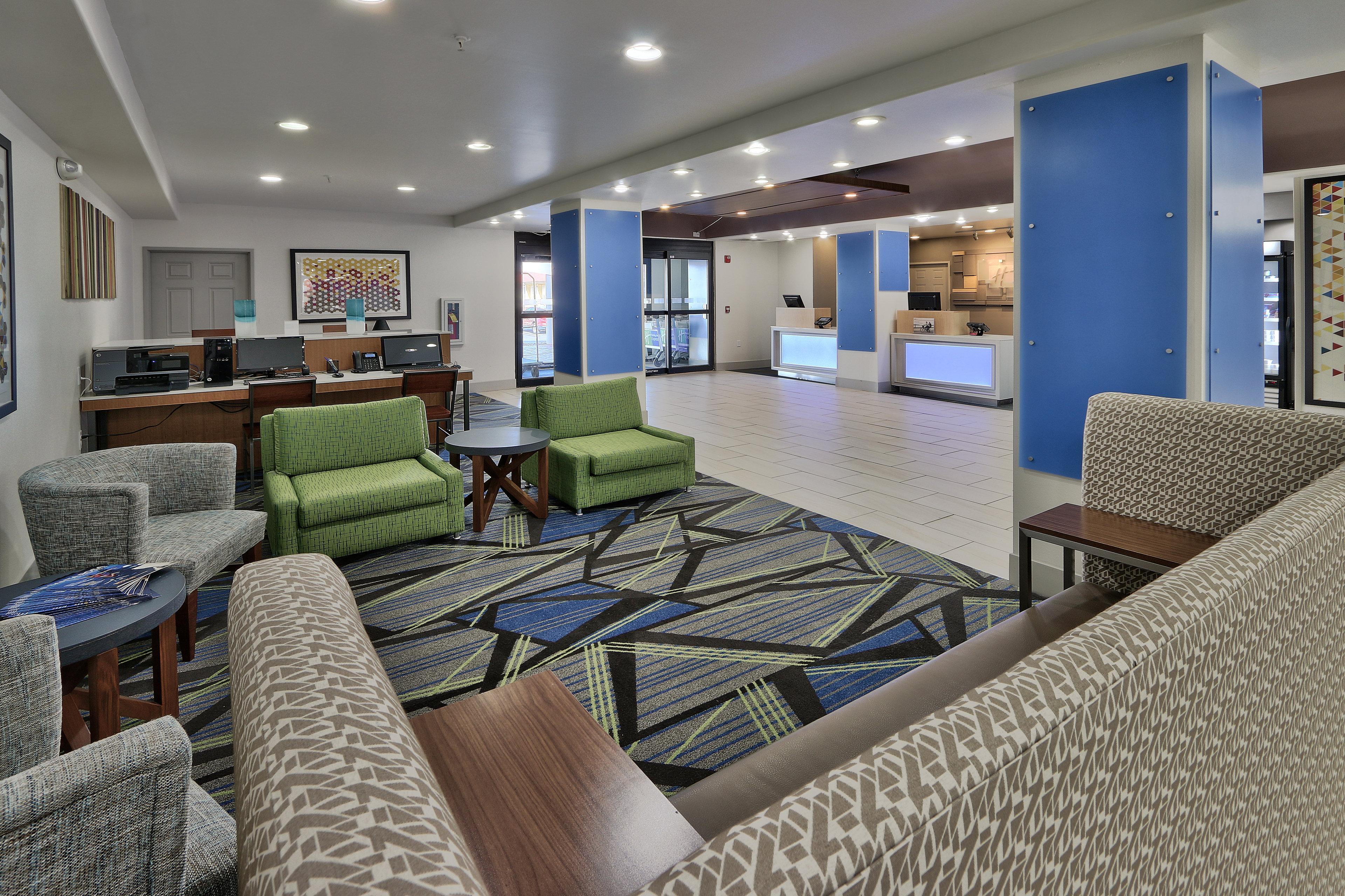 Holiday Inn Express Santa Rosa By Ihg Buitenkant foto