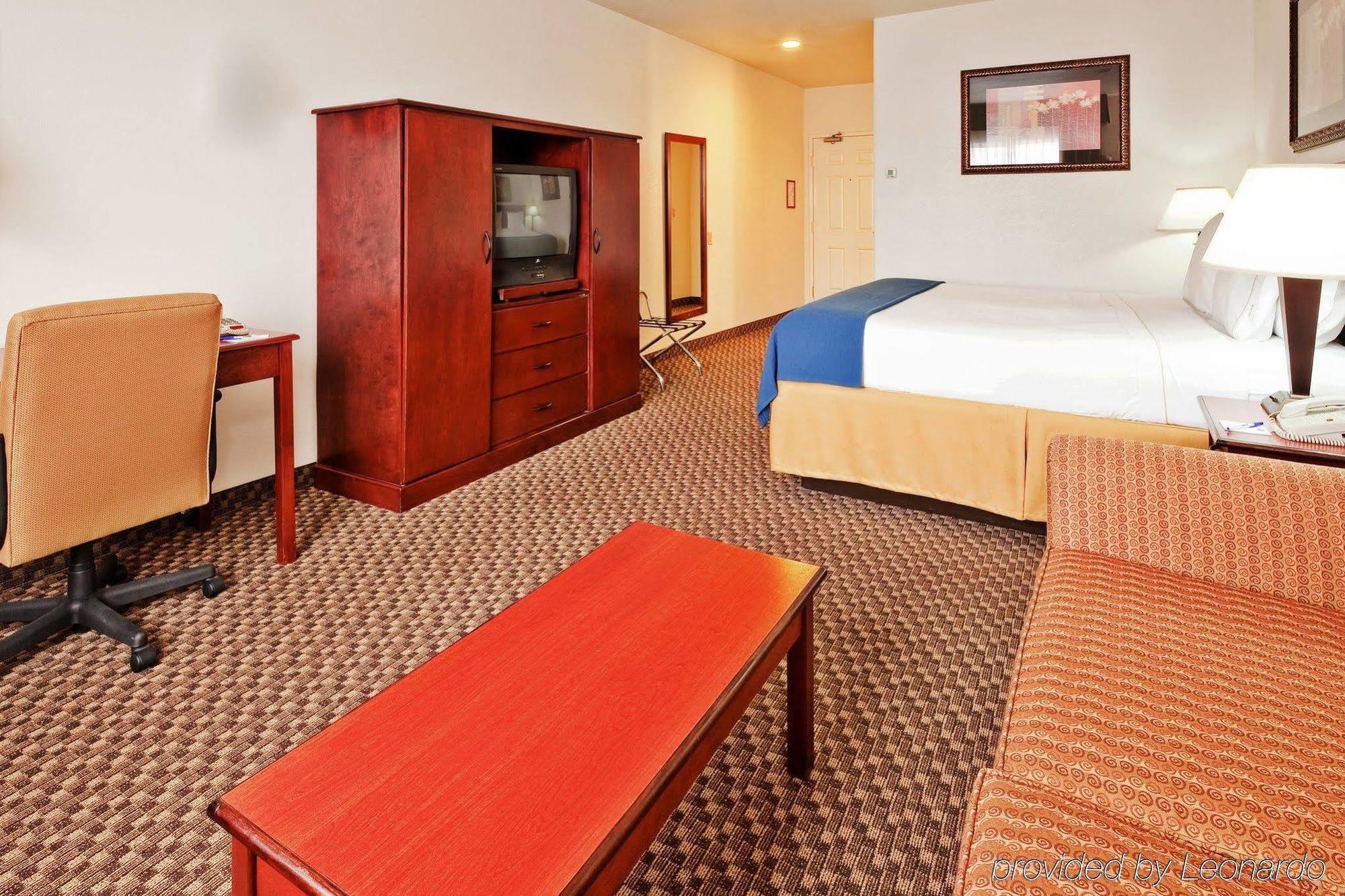 Holiday Inn Express Santa Rosa By Ihg Buitenkant foto